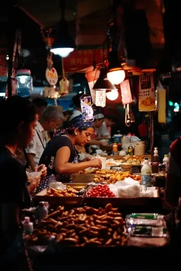都市夜生活纪实：夜间视角，都市夜生活纪实，2020